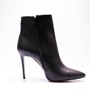 Black Boots 2